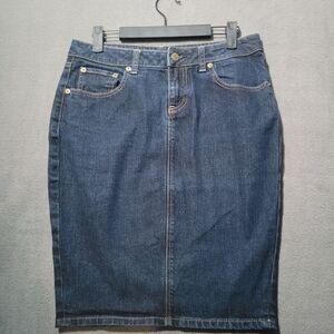 London Blue Denim Pencil Skirt Women's Size 6 Like New